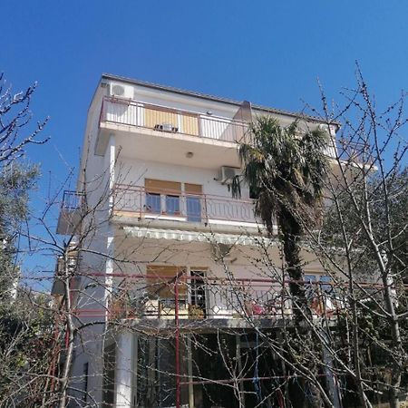Apartments Olgi - Free Parking Crikvenica Eksteriør bilde